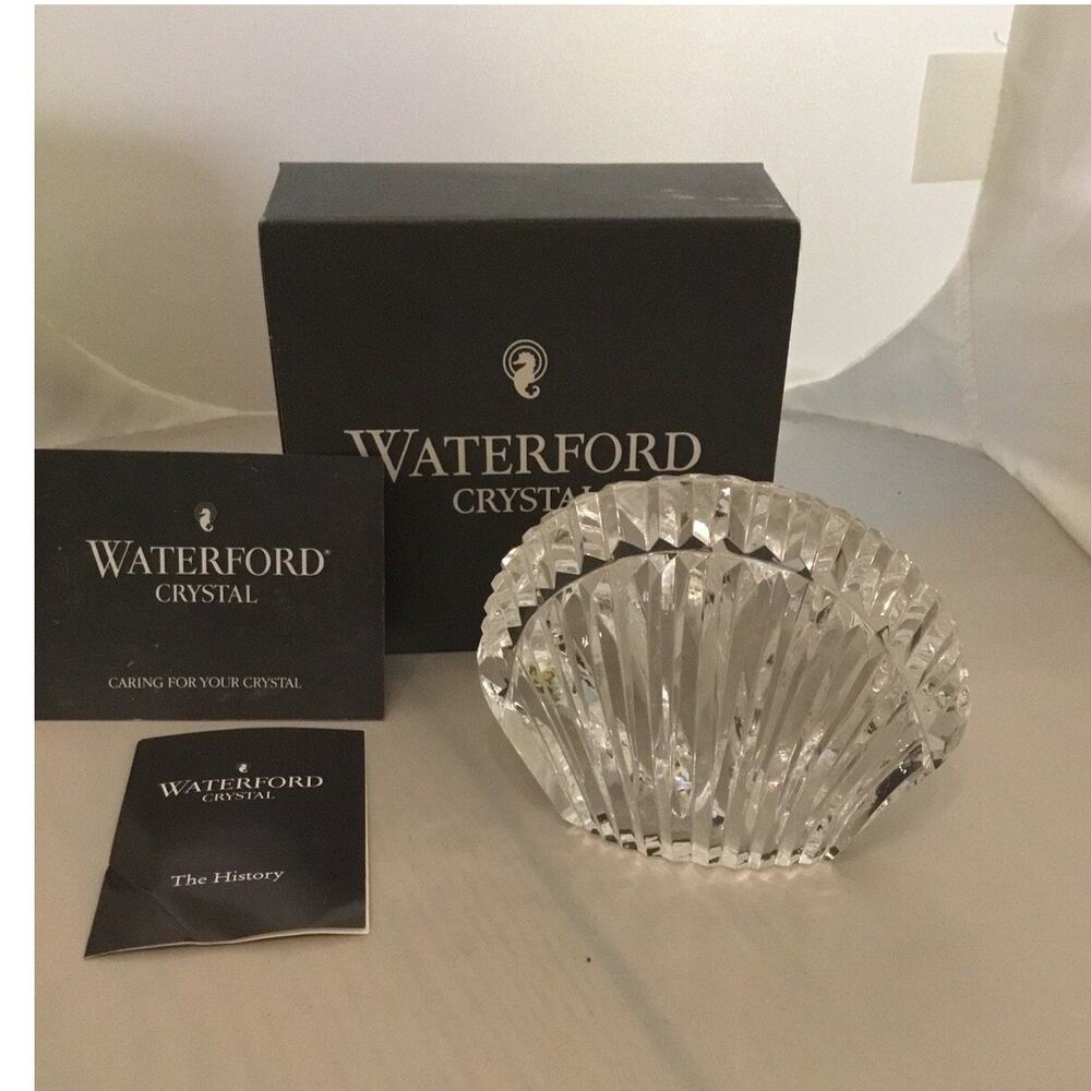 Waterford Crystal Scallop Shell Paperweight/Figurine/Statue 4” tall NEW w/BOX